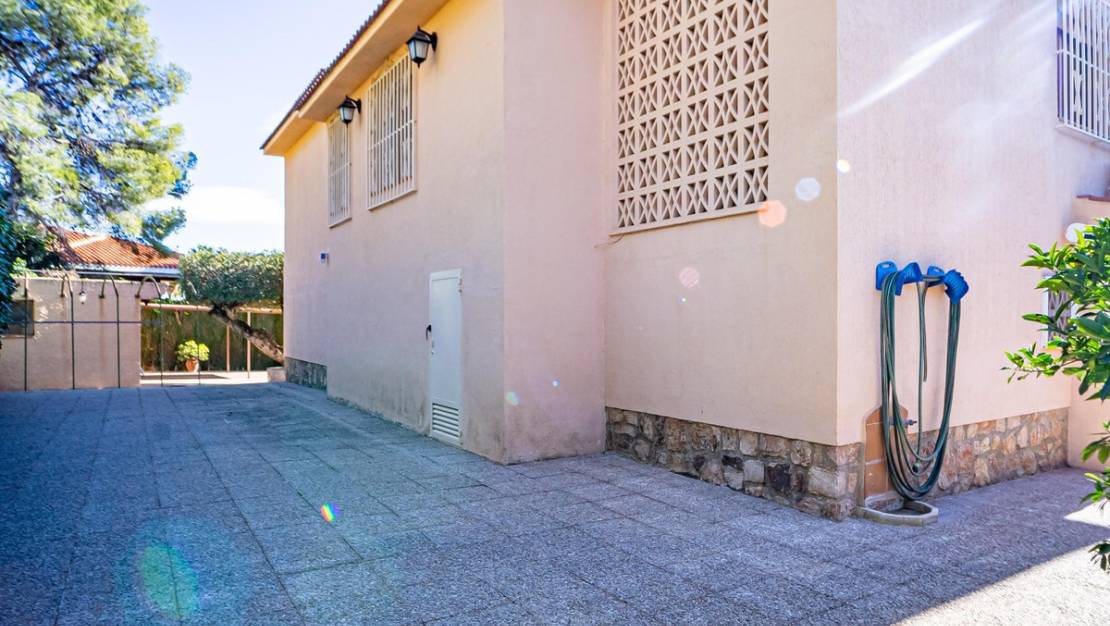 Sale - Villa - Benidorm - Benidorm Centro