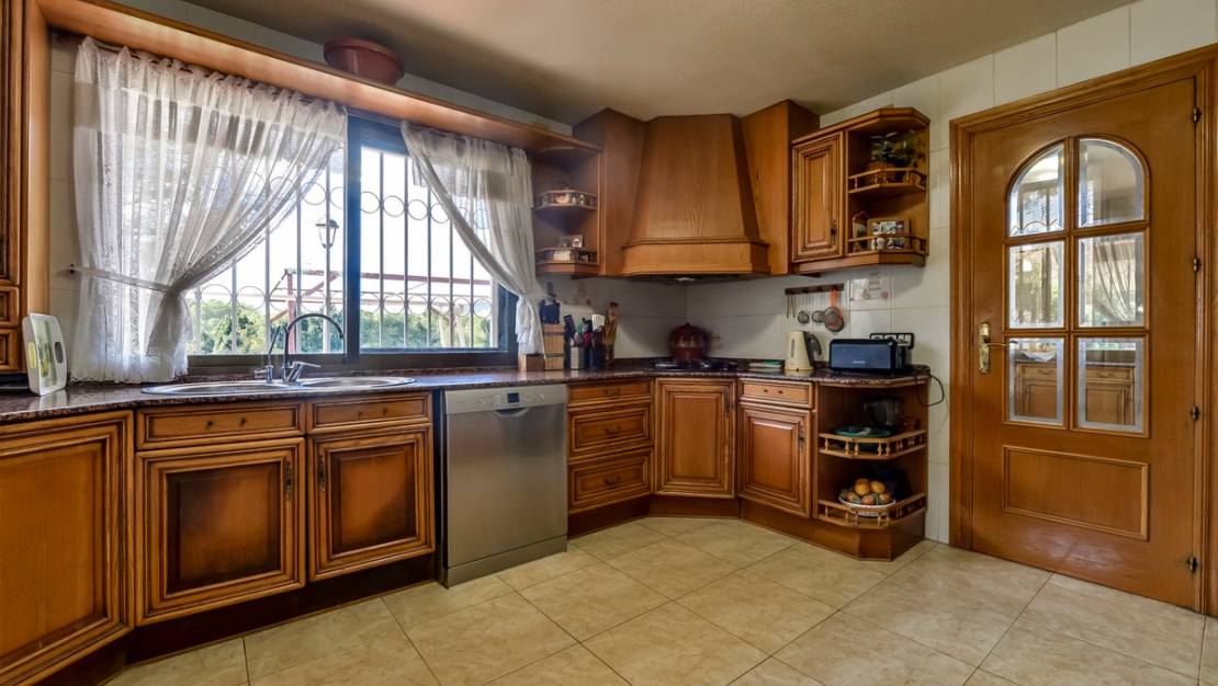 Sale - Villa - Benidorm - Benidorm Centro