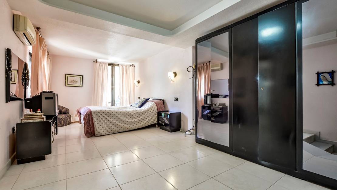 Sale - Villa - Benidorm - Benidorm Centro