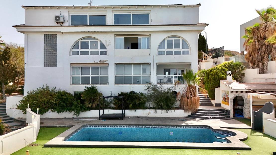 Sale - Villa - Benidorm - Benidorm Centro