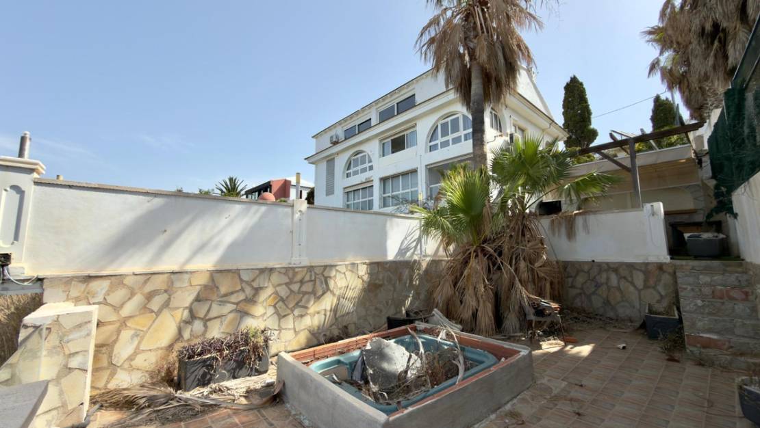 Sale - Villa - Benidorm - Benidorm Centro