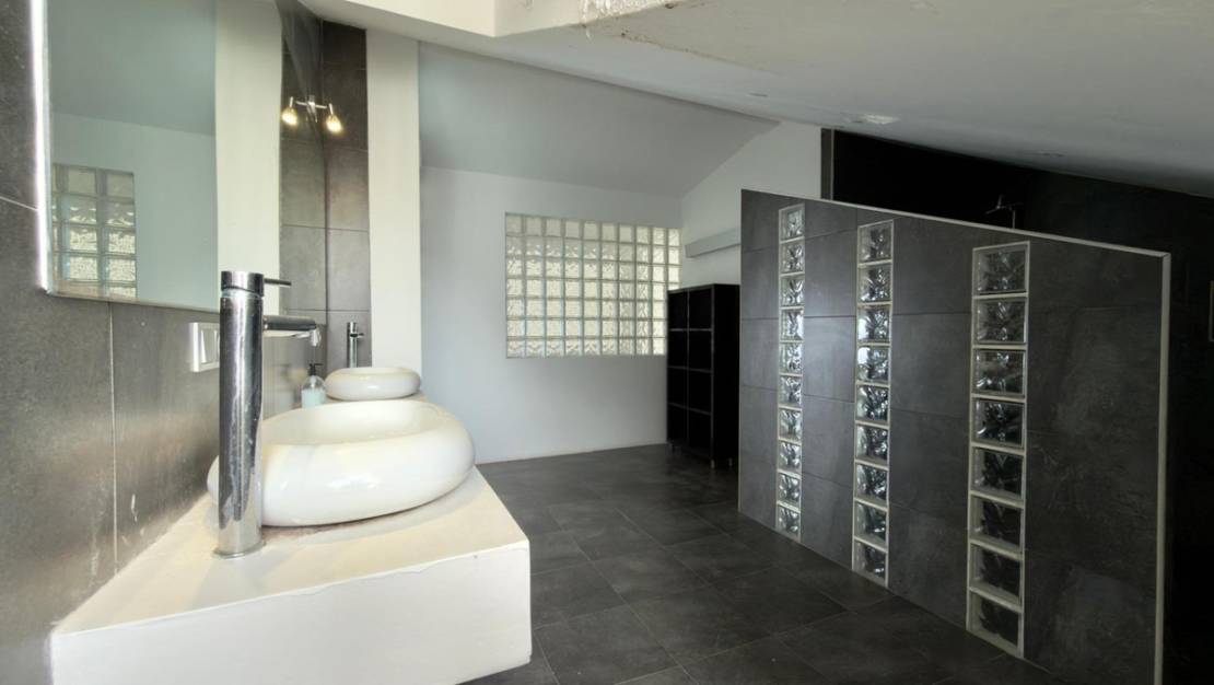 Sale - Villa - Benidorm - Benidorm Centro