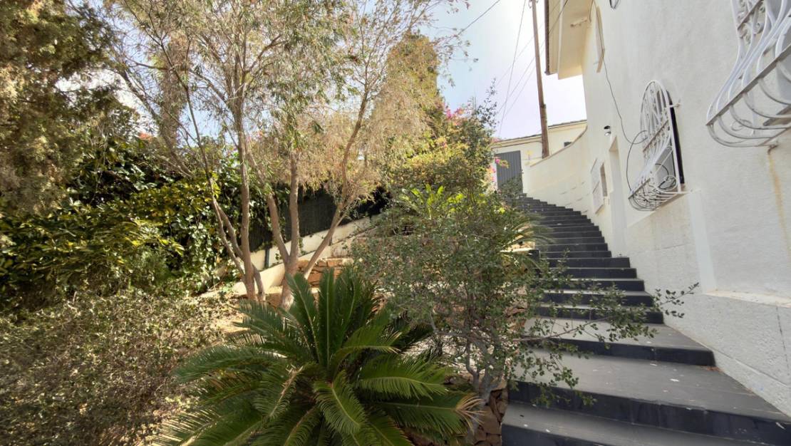 Sale - Villa - Benidorm - Benidorm Centro