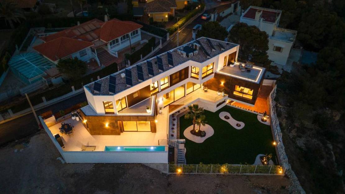 Sale - Villa - Benidorm - Benidorm Centro