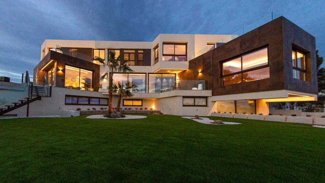 Sale - Villa - Benidorm - Benidorm Centro
