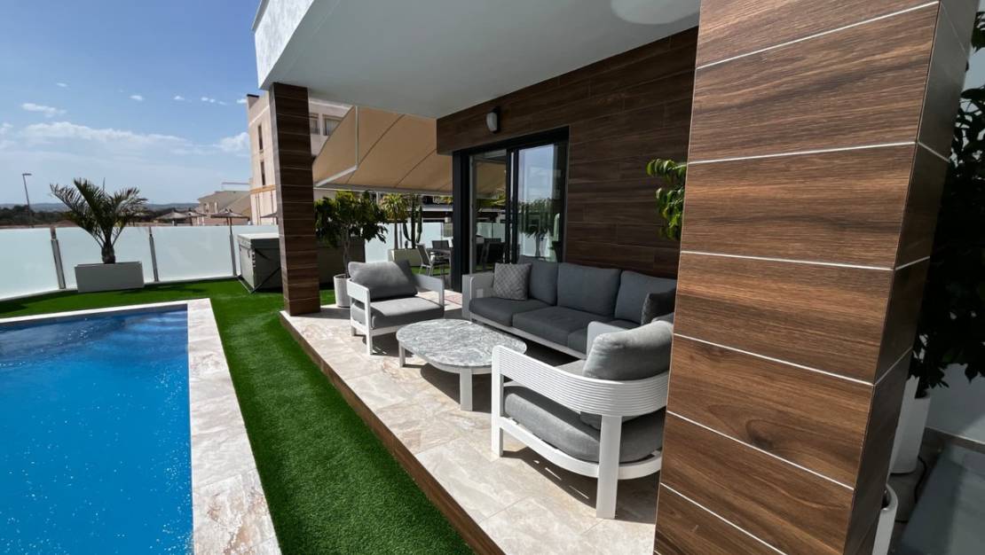 Sale - Villa - Benidorm - Urb Entre Naranjos