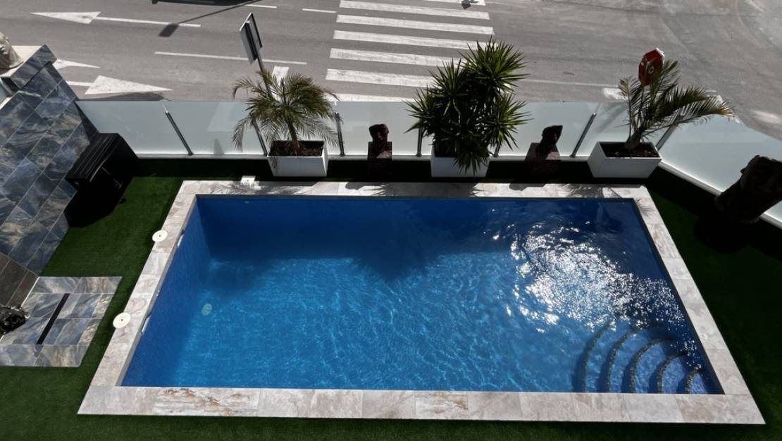 Sale - Villa - Benidorm - Urb Entre Naranjos
