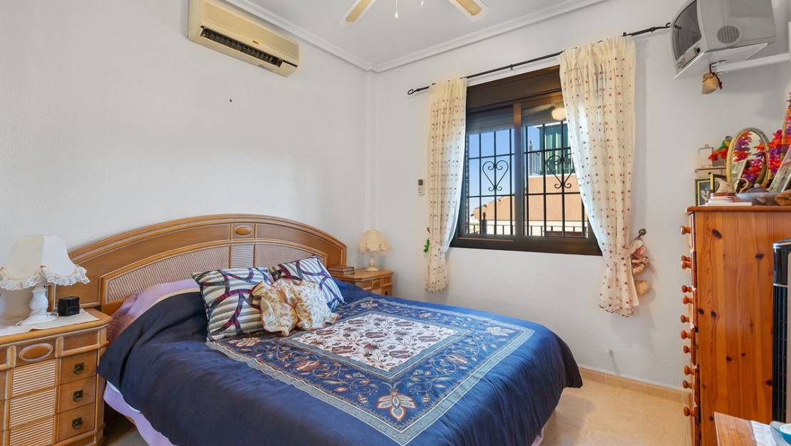 Sale - Villa - Bigastro