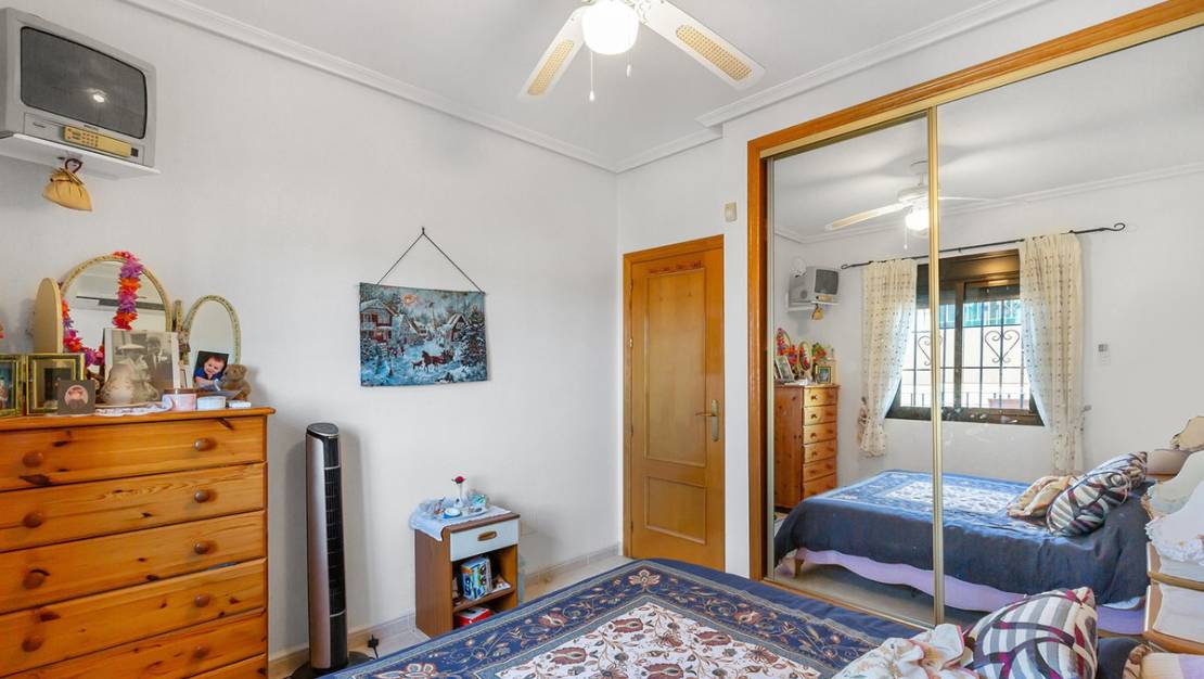 Sale - Villa - Bigastro