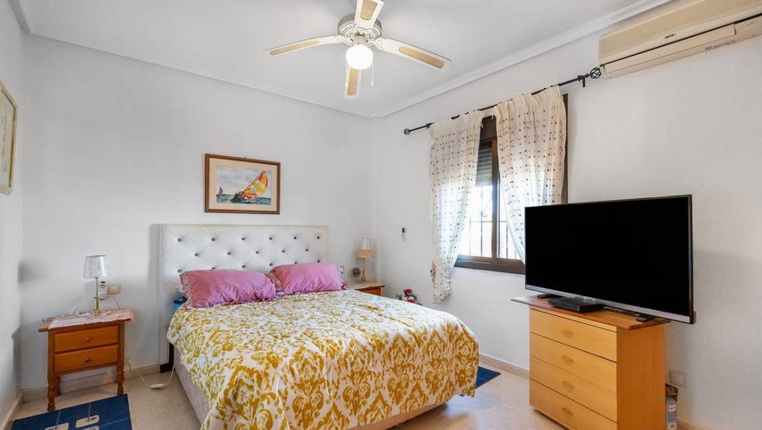 Sale - Villa - Bigastro