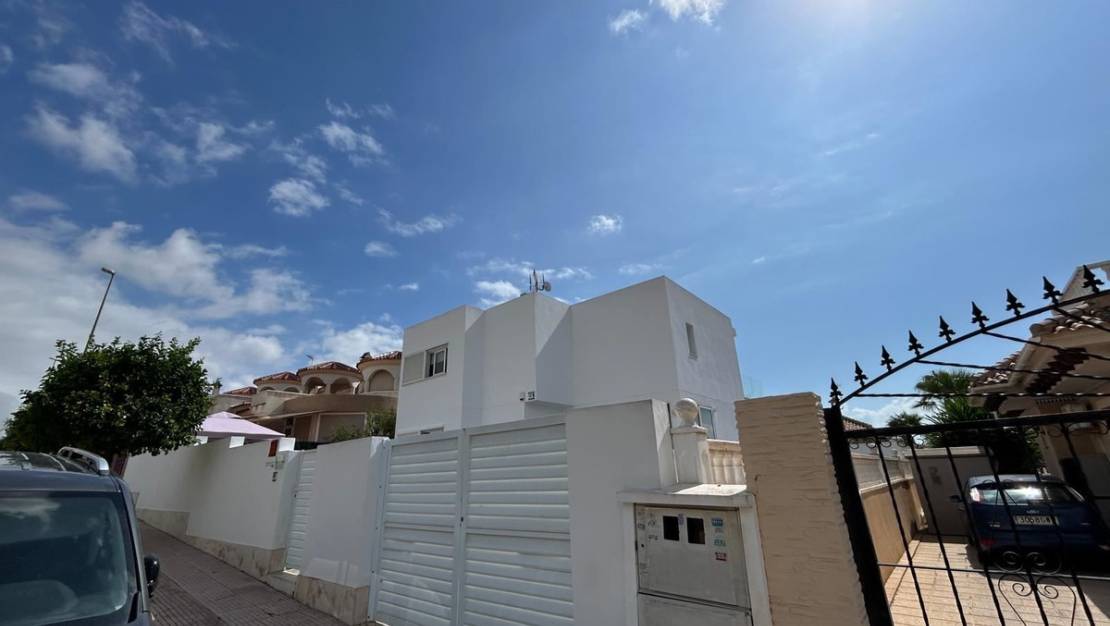 Sale - Villa - Bigastro