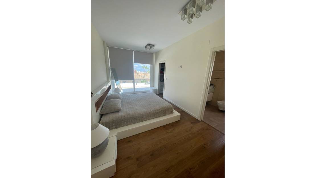 Sale - Villa - Bigastro