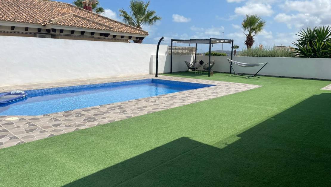 Sale - Villa - Bigastro