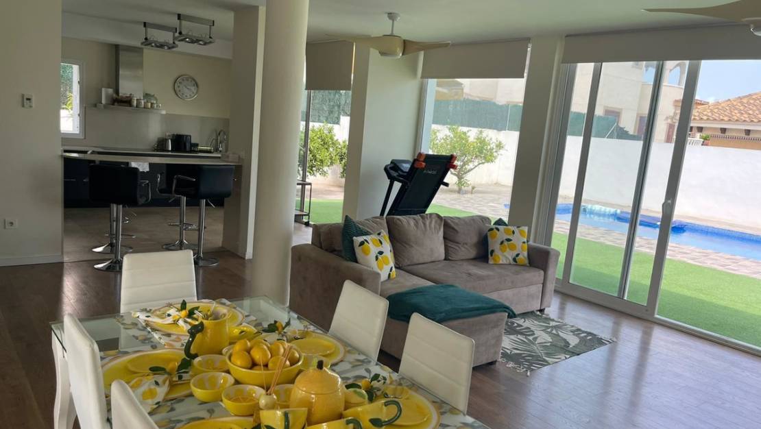 Sale - Villa - Bigastro