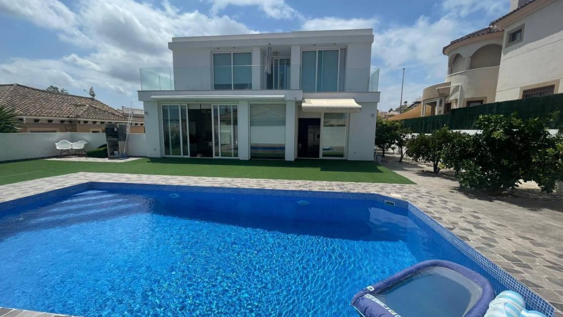 Sale - Villa - Bigastro