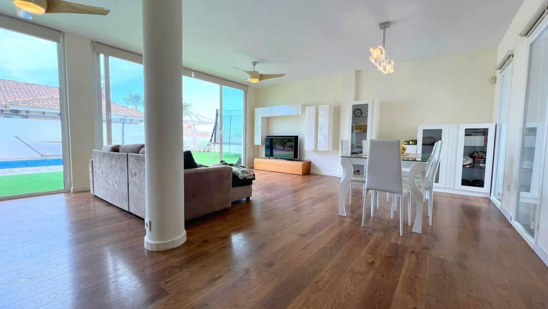 Sale - Villa - Bigastro