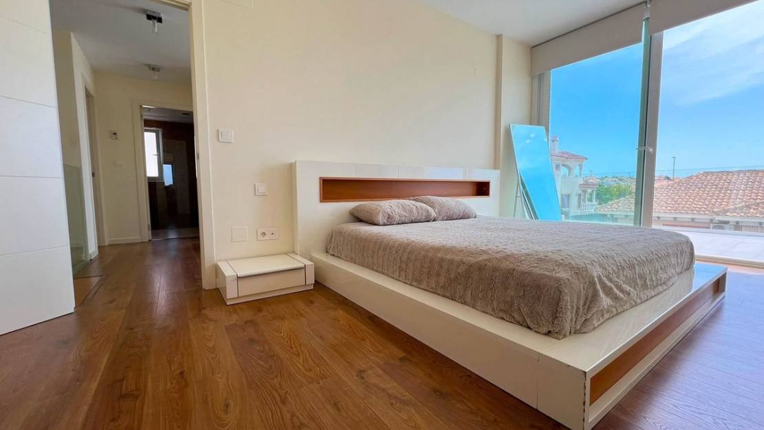 Sale - Villa - Bigastro