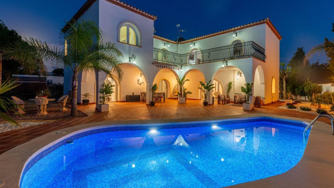 Sale - Villa - Busot - Busot Centro