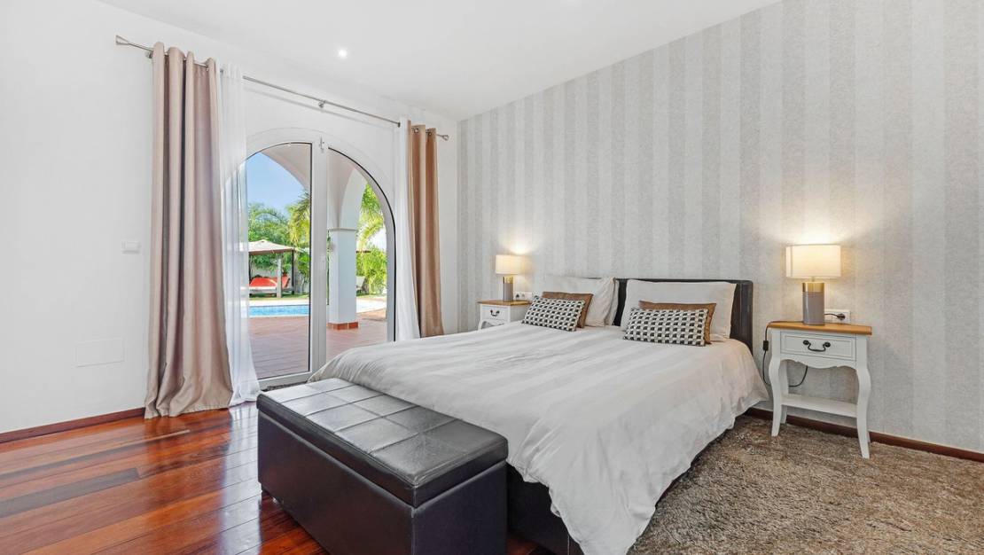 Sale - Villa - Busot - Busot Centro