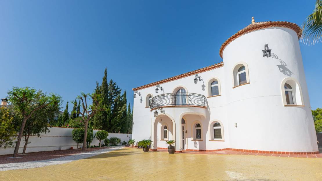 Sale - Villa - Busot - Busot Centro