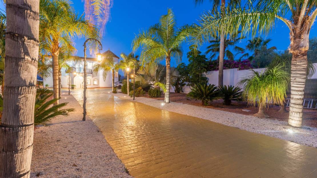 Sale - Villa - Busot - Busot Centro