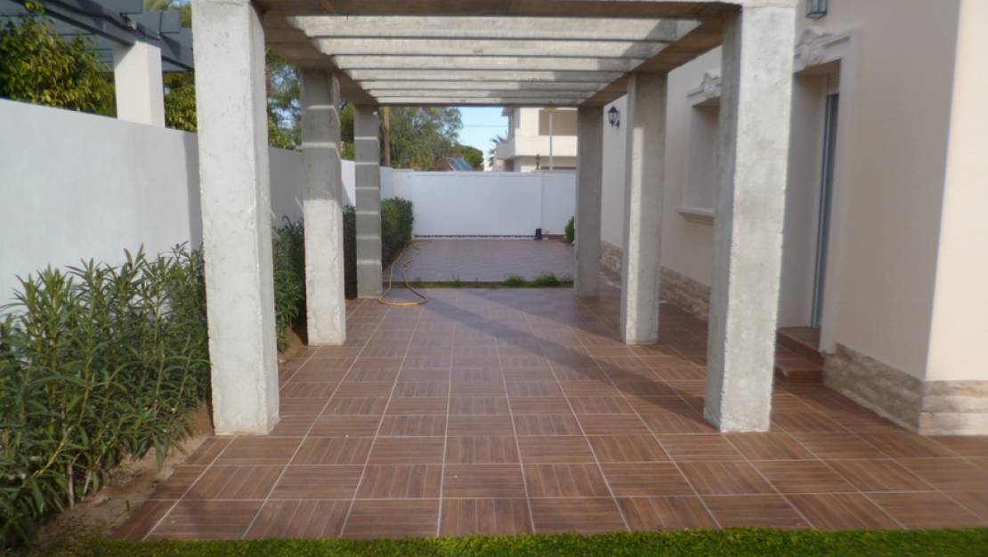 Sale - Villa - Cabo Roig