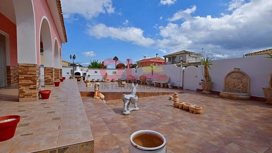 Sale - Villa - Cabo Roig