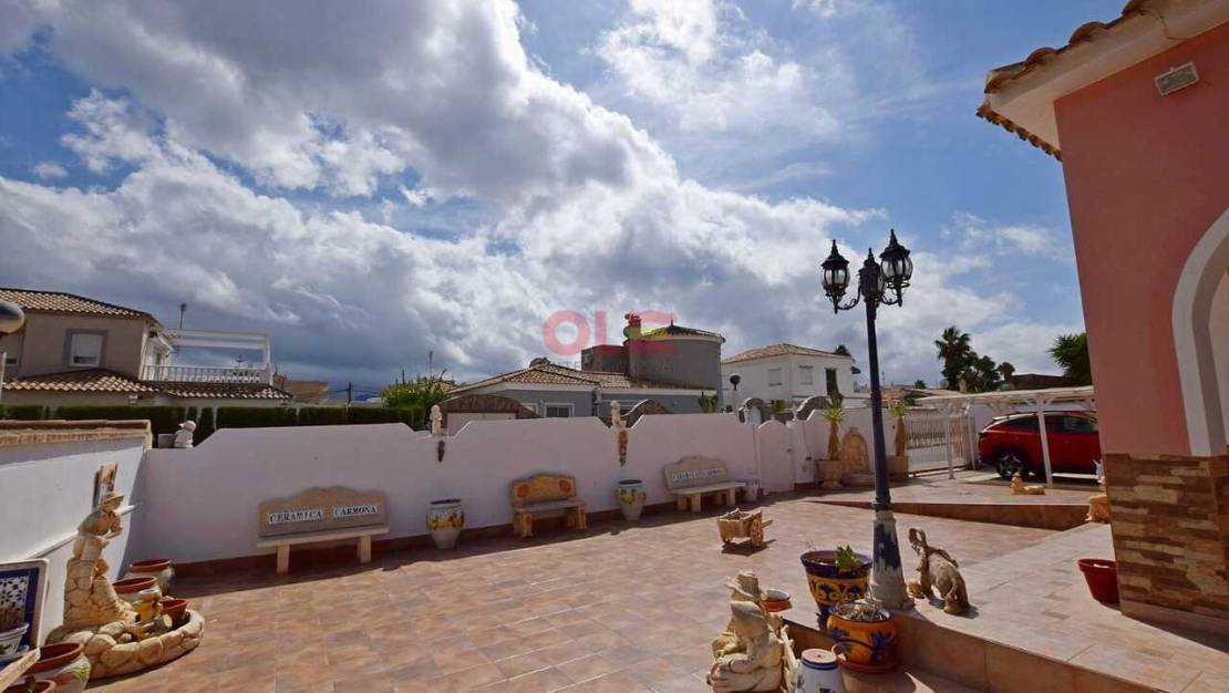 Sale - Villa - Cabo Roig