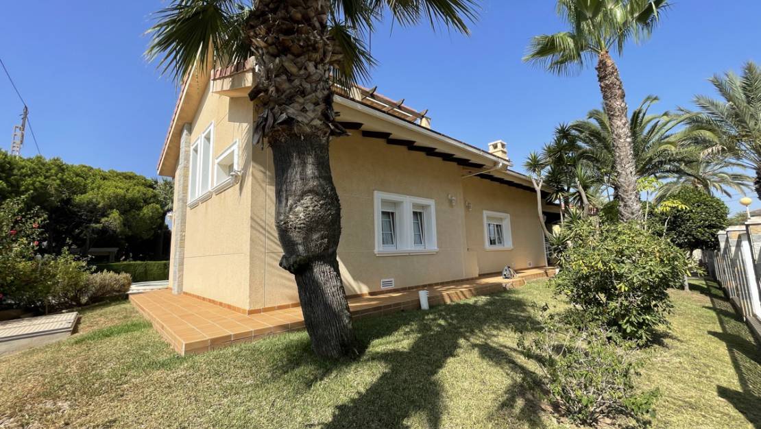 Sale - Villa - Cabo Roig