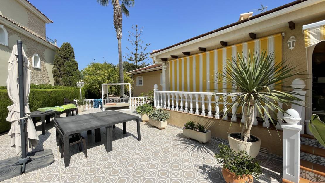 Sale - Villa - Cabo Roig