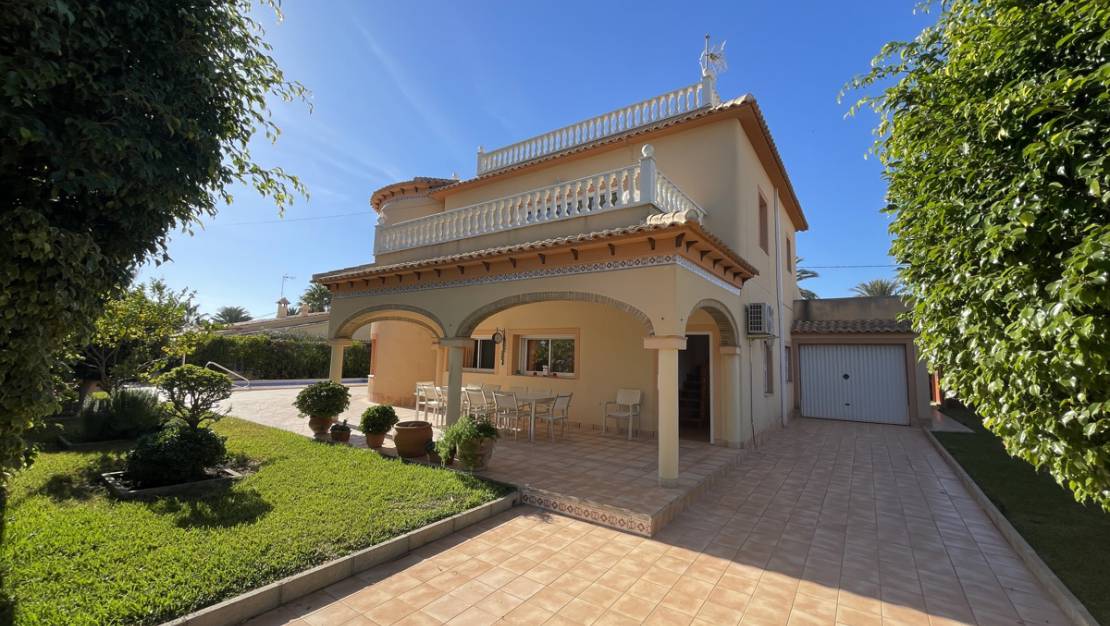 Sale - Villa - Cabo Roig