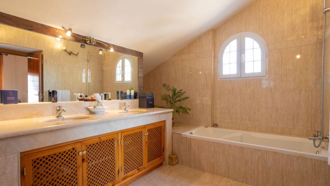 Sale - Villa - Cartagena - Playa Honda