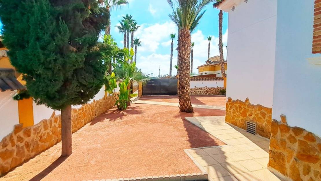 Sale - Villa - Catral - Catral Centro