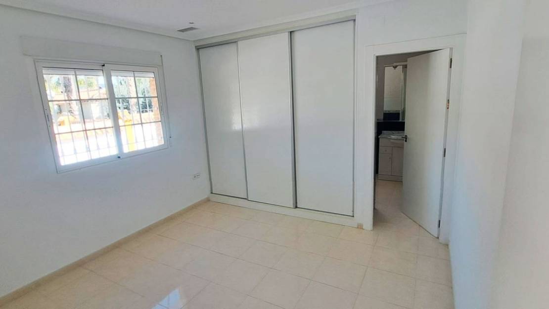 Sale - Villa - Catral - Catral Centro