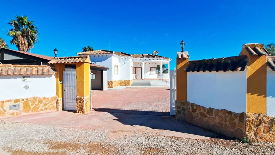 Sale - Villa - Catral - Catral Centro
