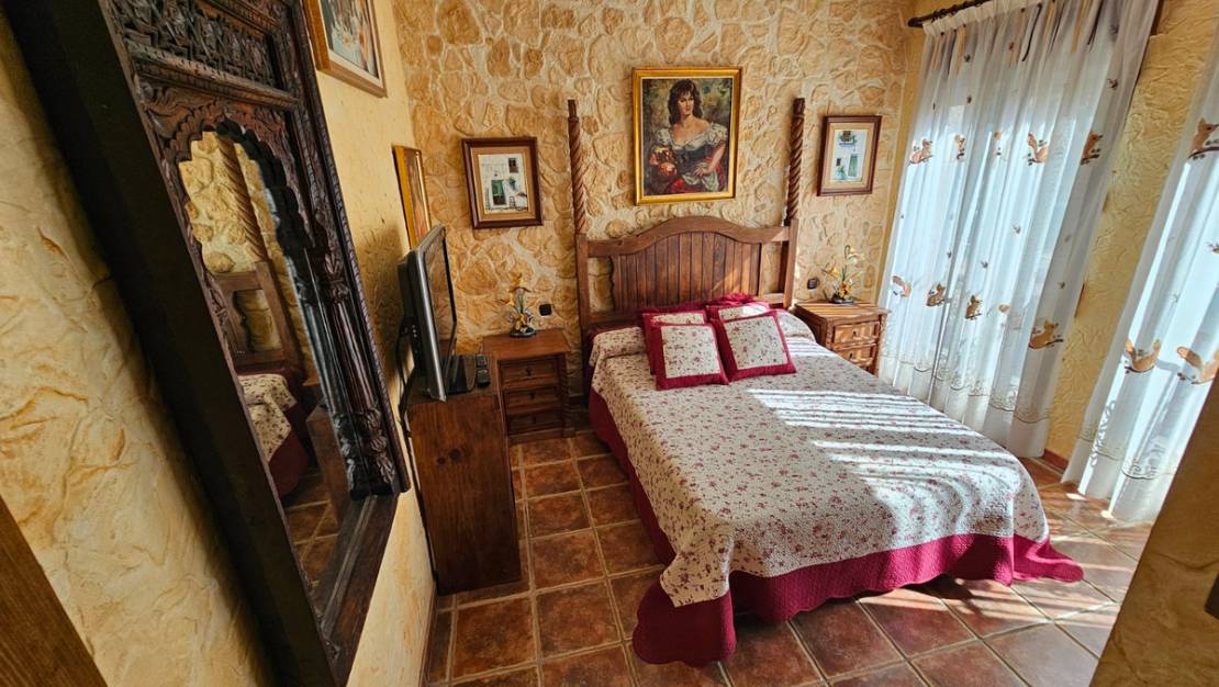 Sale - Villa - Daya Nueva - Daya Nueva Centro