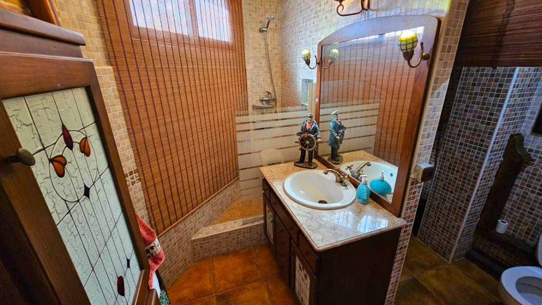 Sale - Villa - Daya Nueva - Daya Nueva Centro