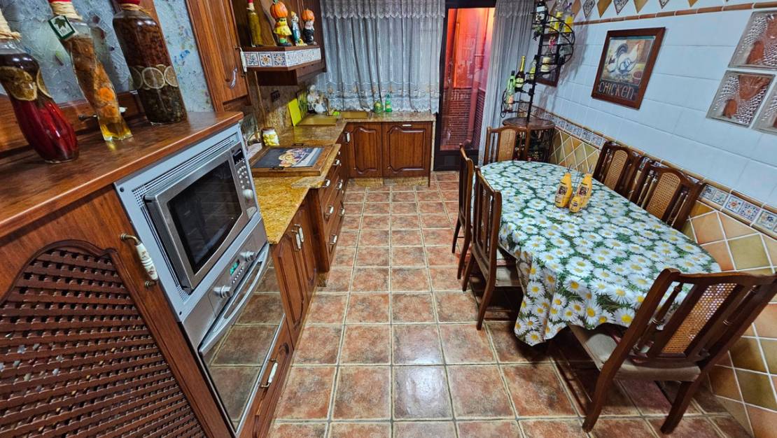 Sale - Villa - Daya Nueva - Daya Nueva Centro