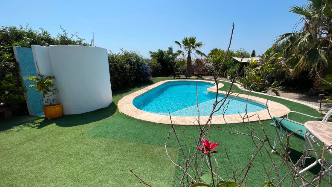 Sale - Villa - Daya Nueva - Daya Nueva Centro