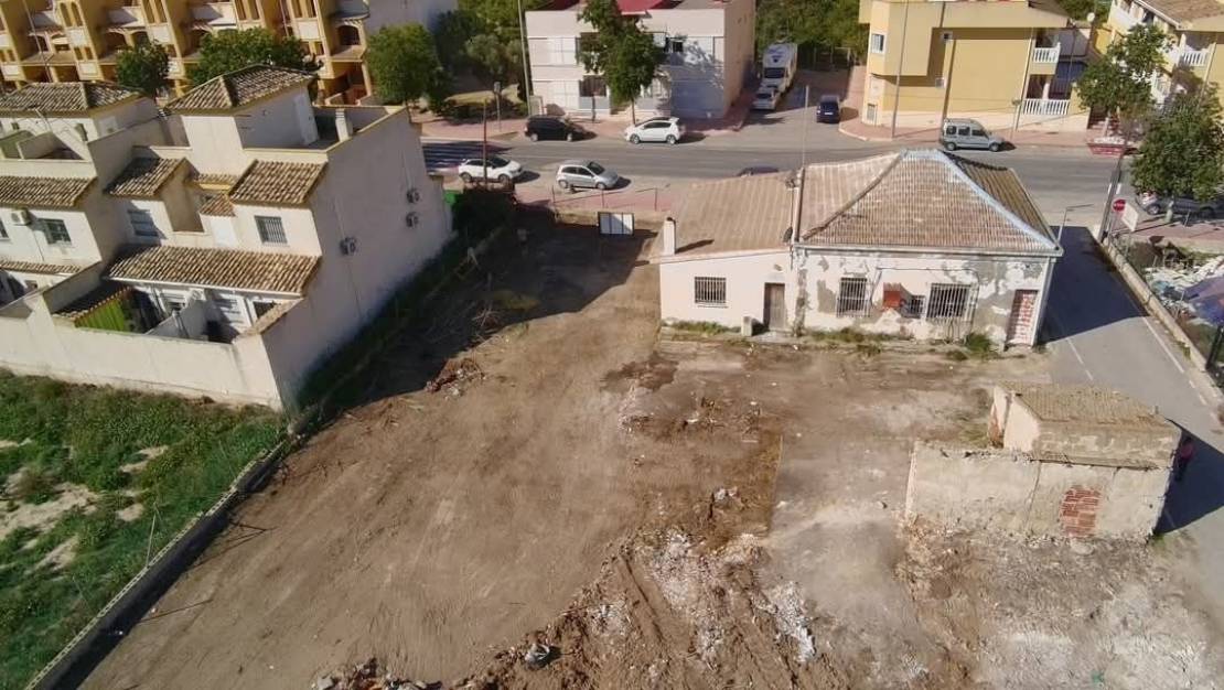 Sale - Villa - Daya Nueva - Daya Nueva Centro