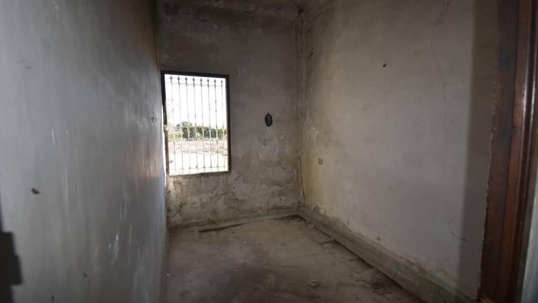 Sale - Villa - Daya Nueva - Daya Nueva Centro