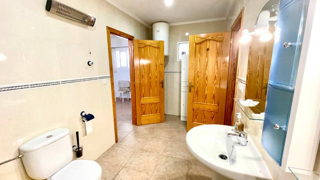 Sale - Villa - Daya Nueva - Daya Nueva Centro
