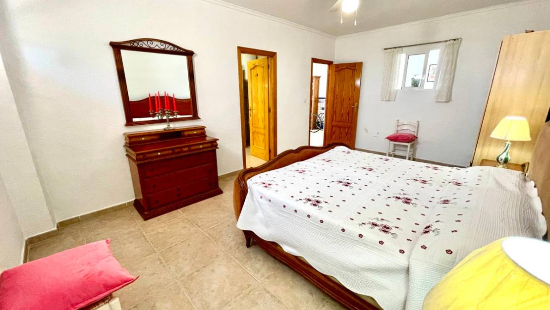 Sale - Villa - Daya Nueva - Daya Nueva Centro