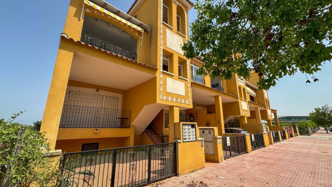 Sale - Villa - Daya Nueva - Daya Nueva Centro
