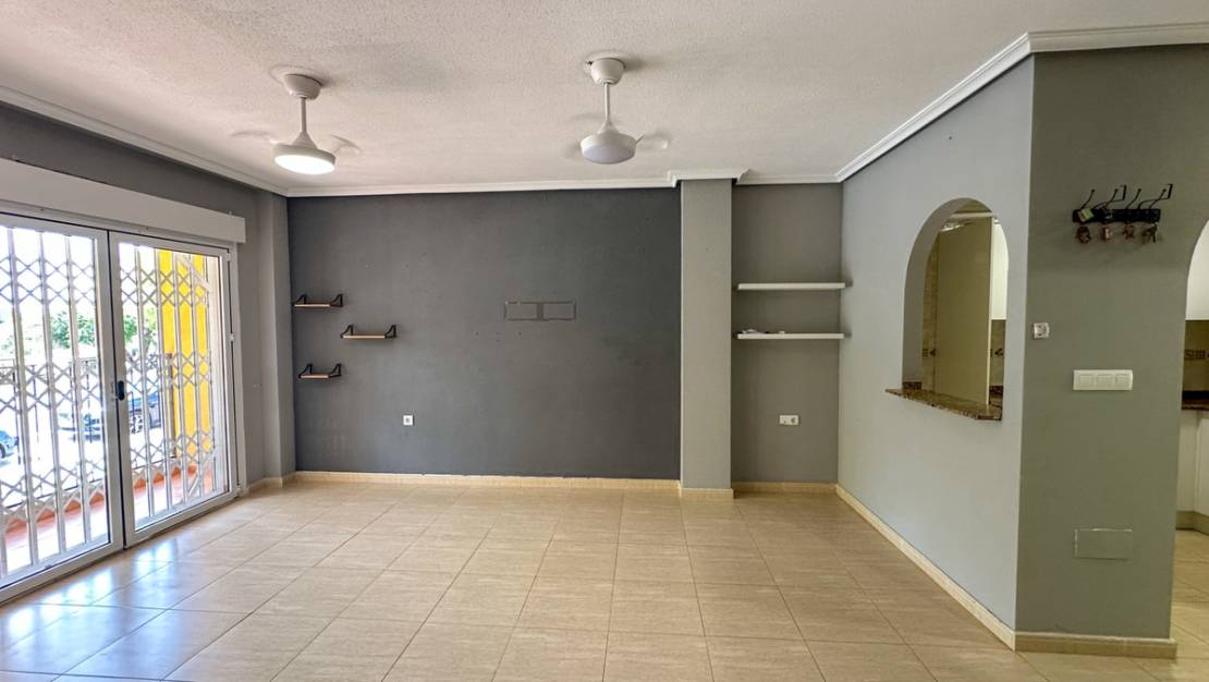 Sale - Villa - Daya Nueva - Daya Nueva Centro