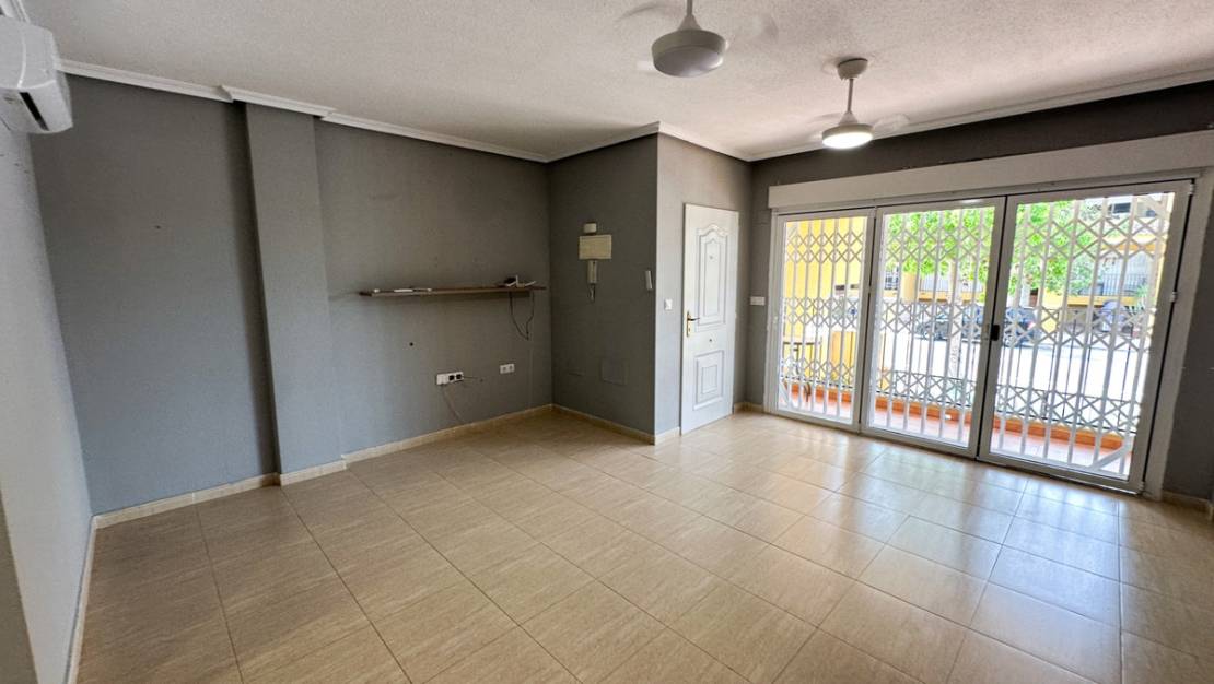 Sale - Villa - Daya Nueva - Daya Nueva Centro