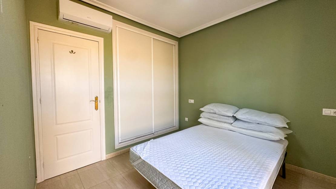 Sale - Villa - Daya Nueva - Daya Nueva Centro