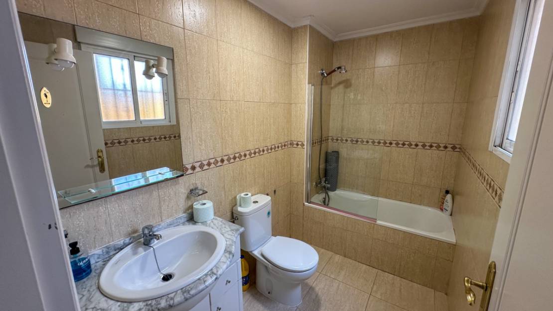Sale - Villa - Daya Nueva - Daya Nueva Centro