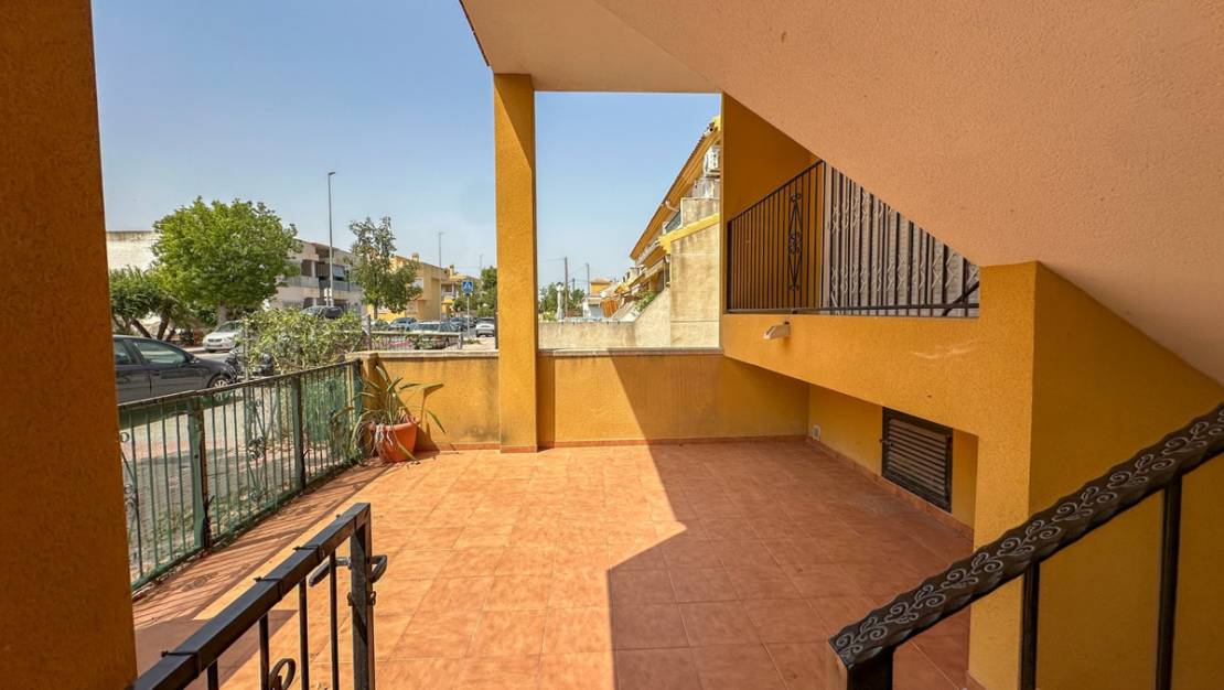 Sale - Villa - Daya Nueva - Daya Nueva Centro