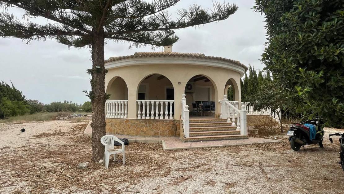 Sale - Villa - Daya Vieja - Daya Vieja Centro